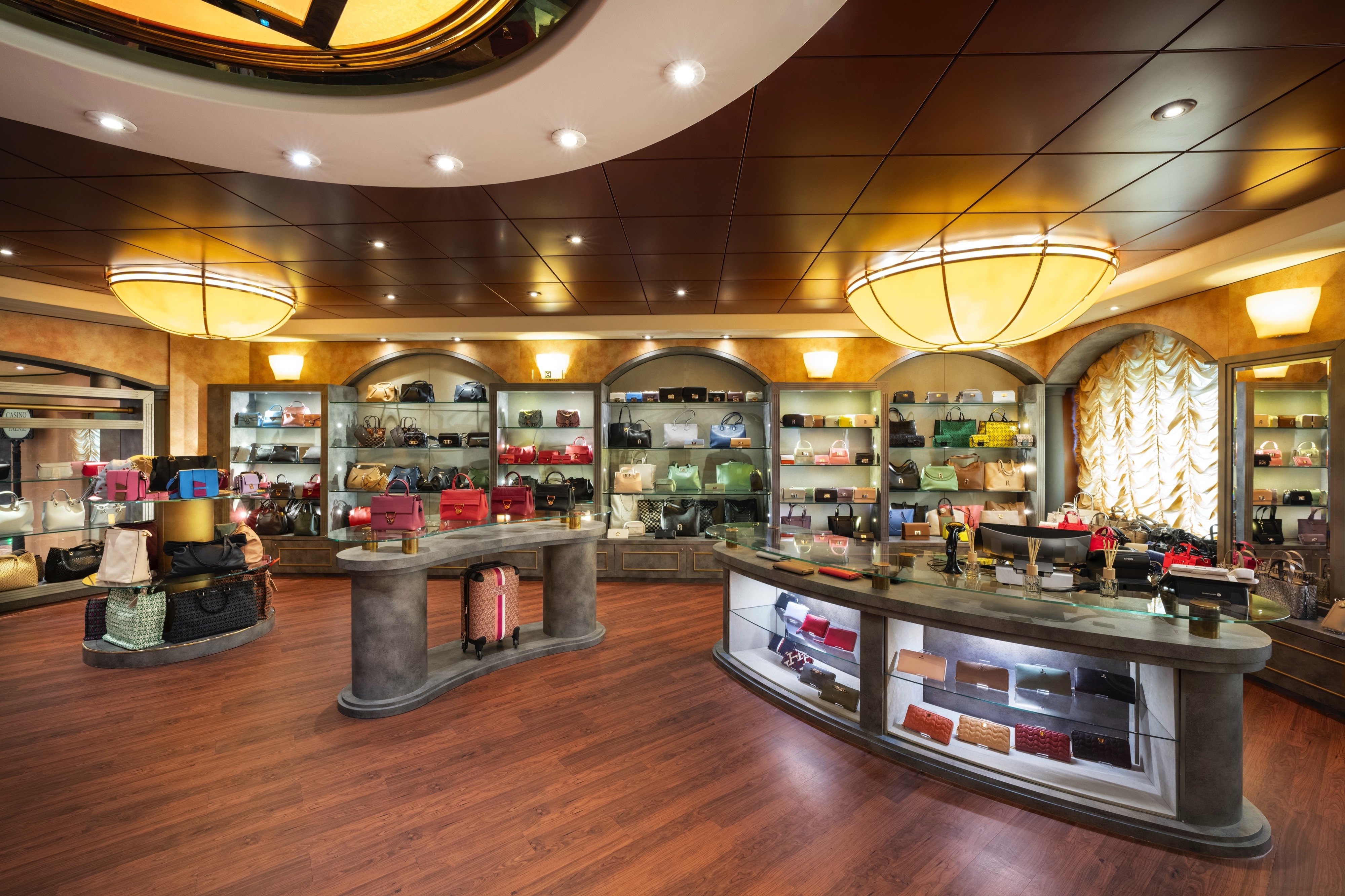 MSC Fantasia - Shopping